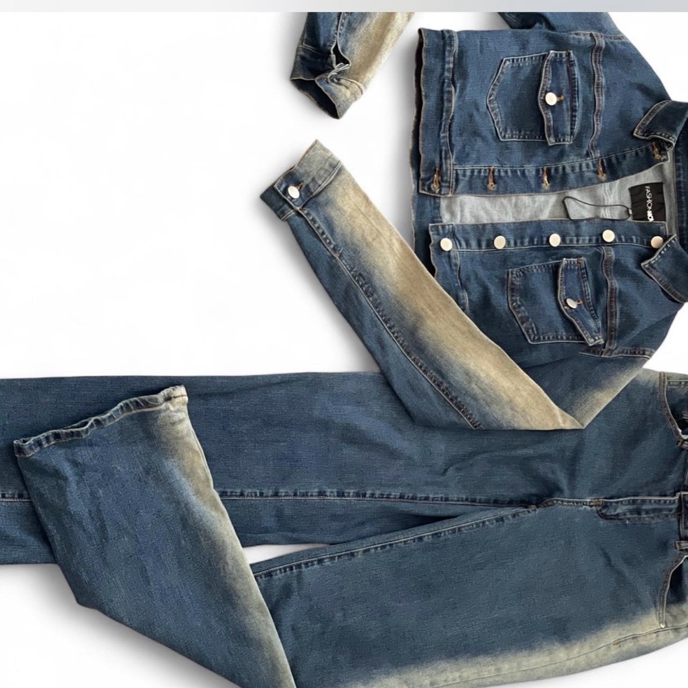 Fashion Nova Two-Tone Blue and Tan Straight Jeans